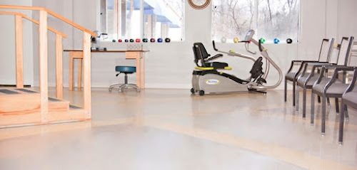 Emerald Nursing & Rehab Legacy Pointe llc — homepage