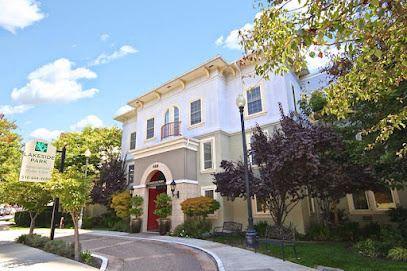 Ivy Park at Lake Merritt — homepage