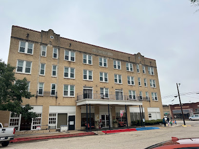 MENARD MANOR — homepage