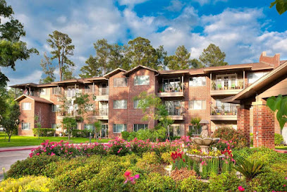 PINECREST RETIREMENT COMMUNITY — homepage