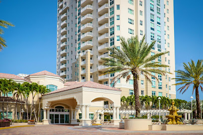 VI AT AVENTURA — homepage